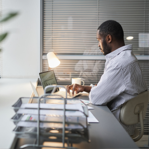 Marketplaces vs<br> The Exchange