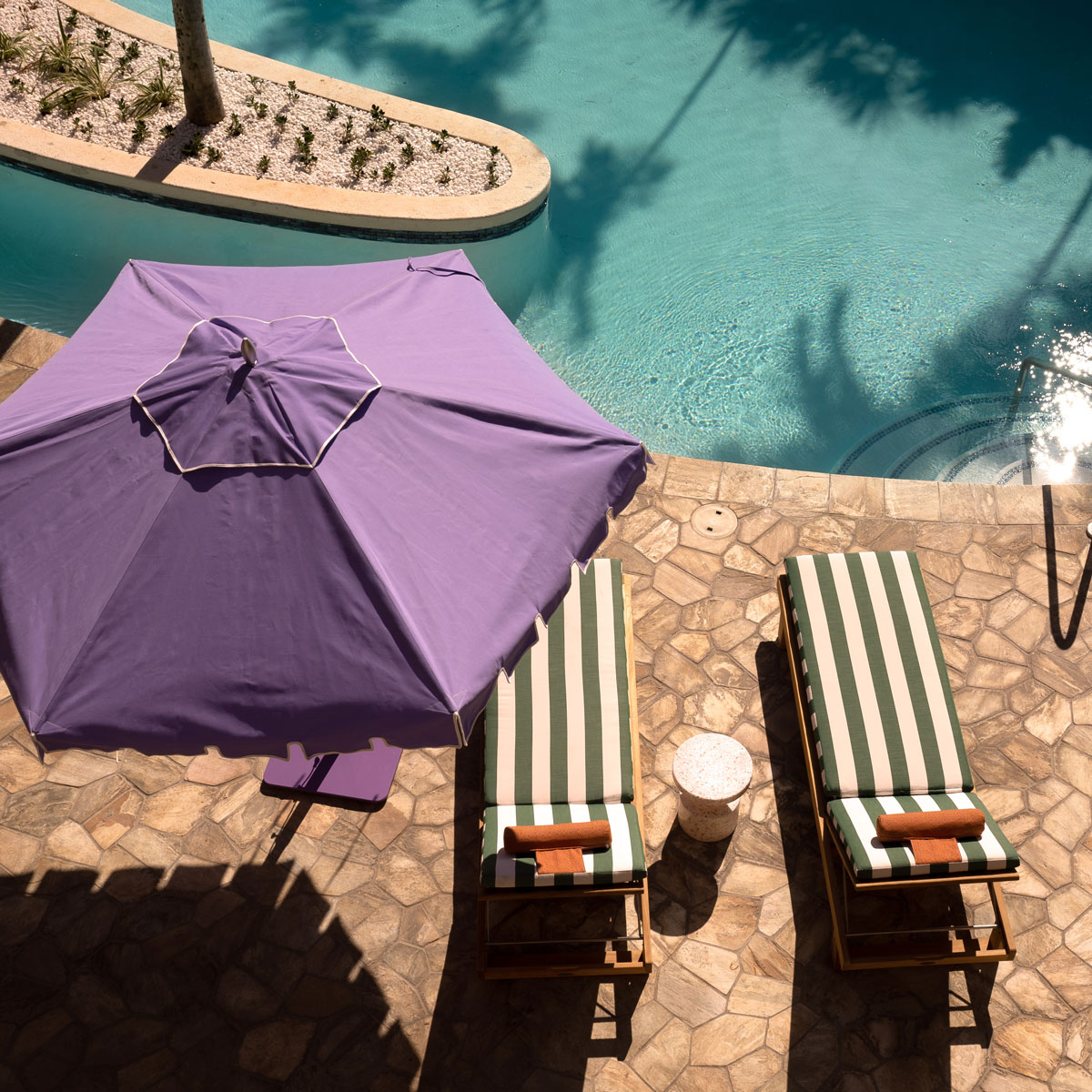 Wayfinder Waikiki Pool